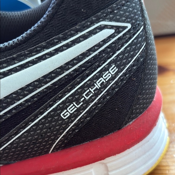 Asics gel chase Black and Red Athletic Shoes - Picture 7 of 12